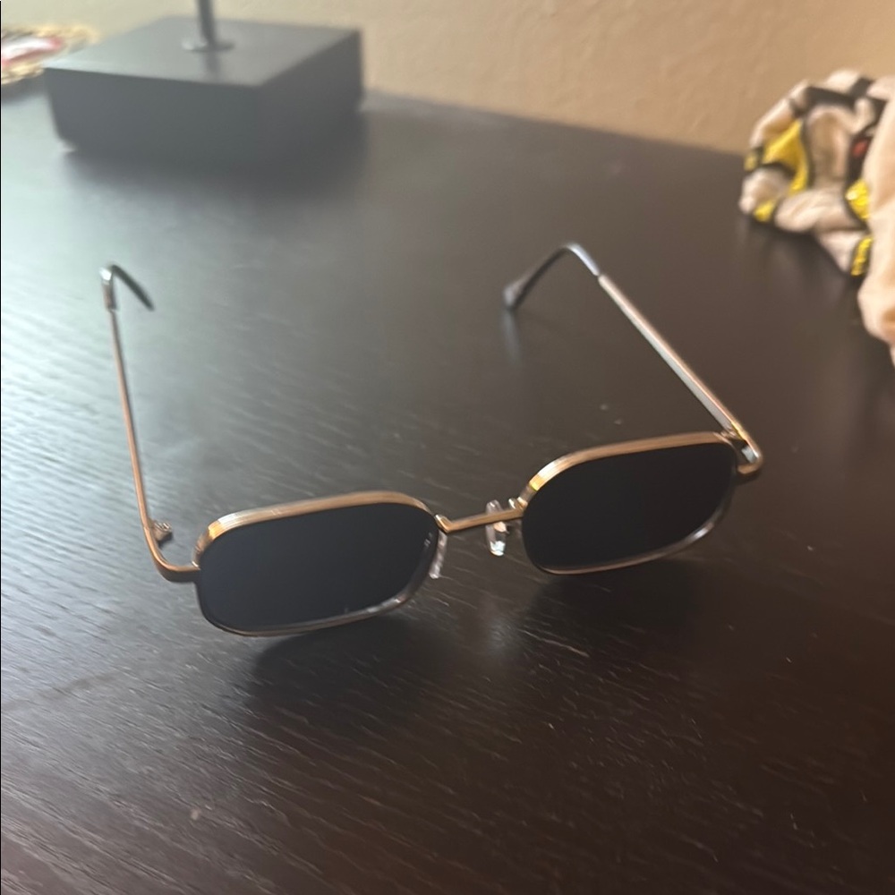 Black Rectangular Sunglasses